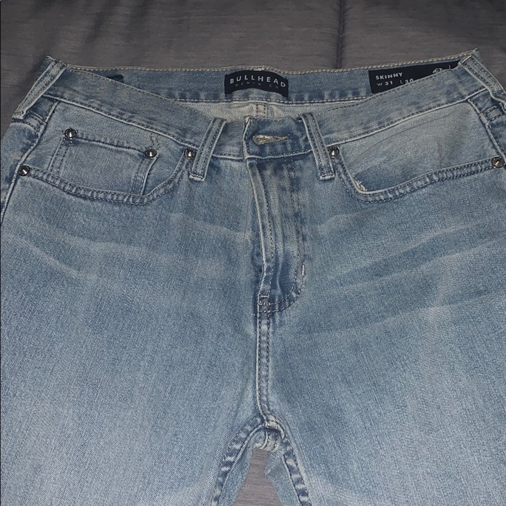 Skinny jeans.